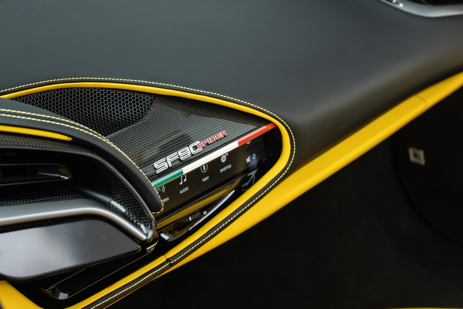 2024 FERRARI SF90 SPIDER | MAIN DEALER SERVICE | FULL CARBON OPTION